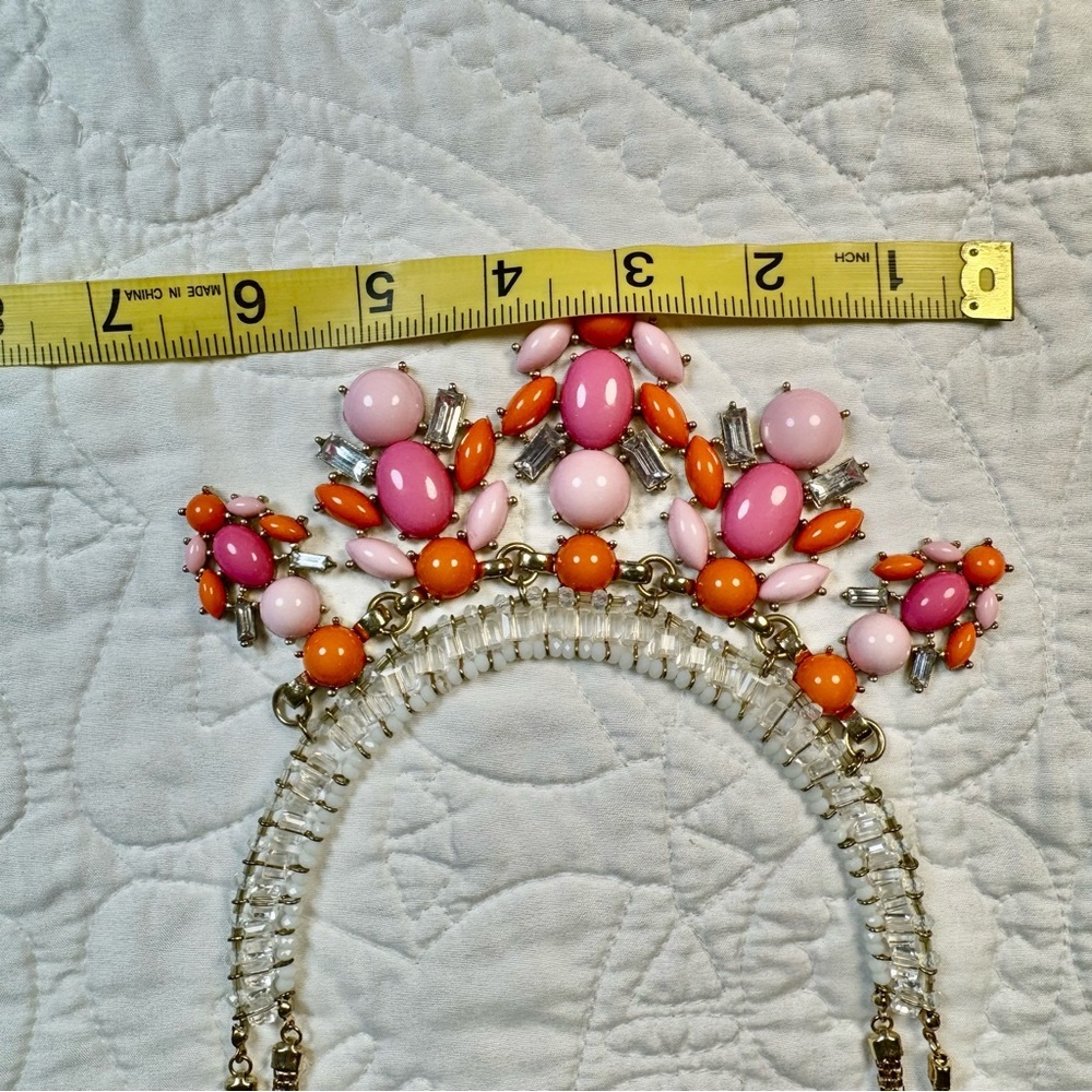 Multicolored Rhinestone and Resin Statement Bib Necklace Pink Orange White Gold - Picture 8 of 8